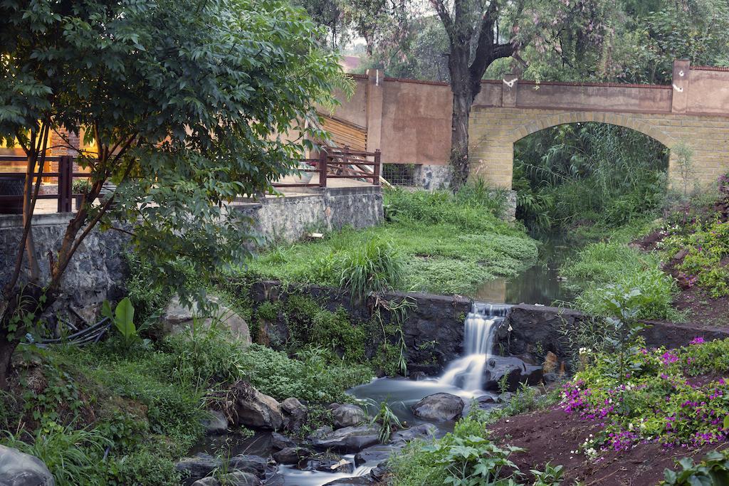 Отель Quinta Sauz Такамбаро-де-Кодальос Экстерьер фото