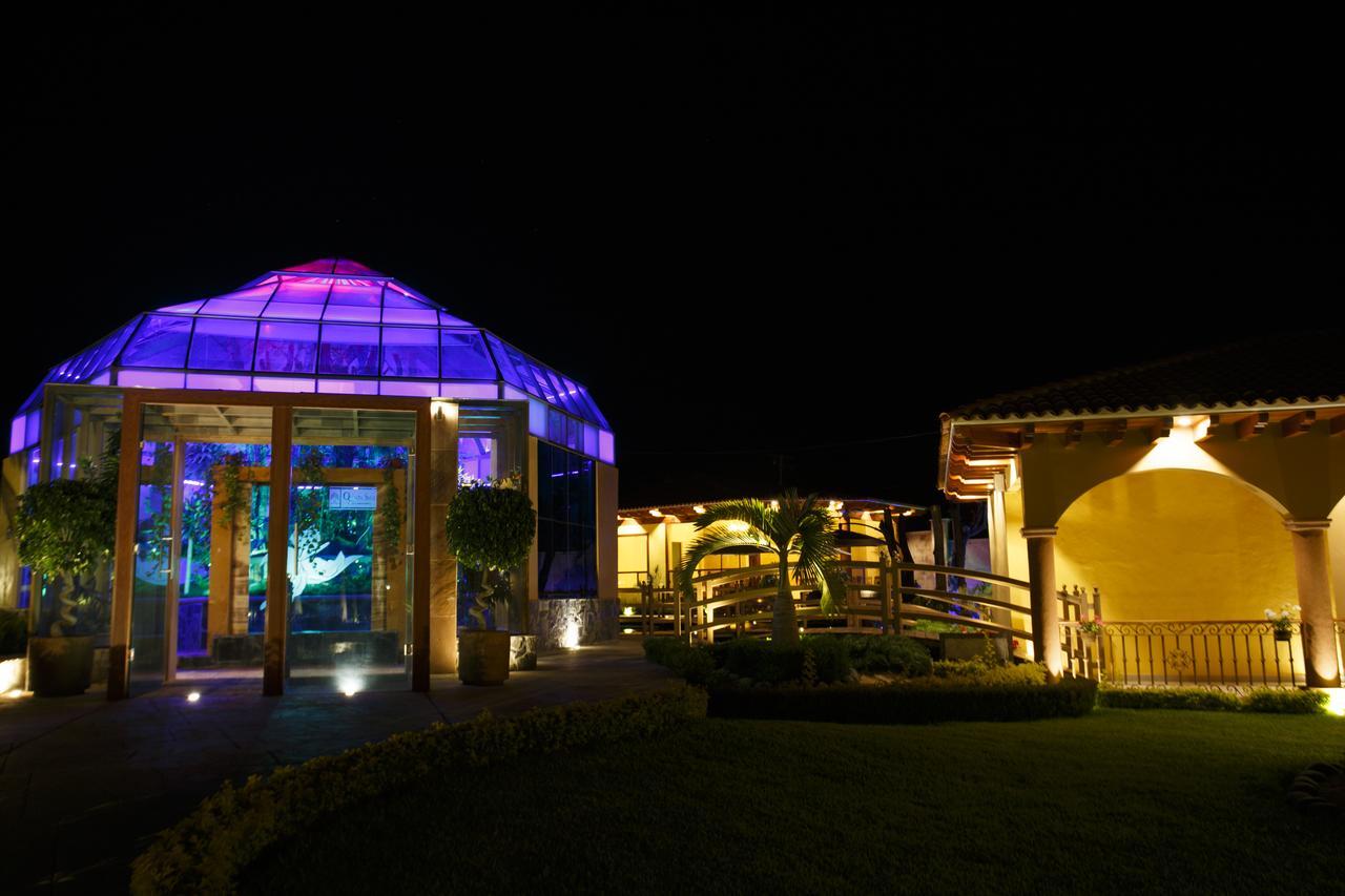 Отель Quinta Sauz Такамбаро-де-Кодальос Экстерьер фото